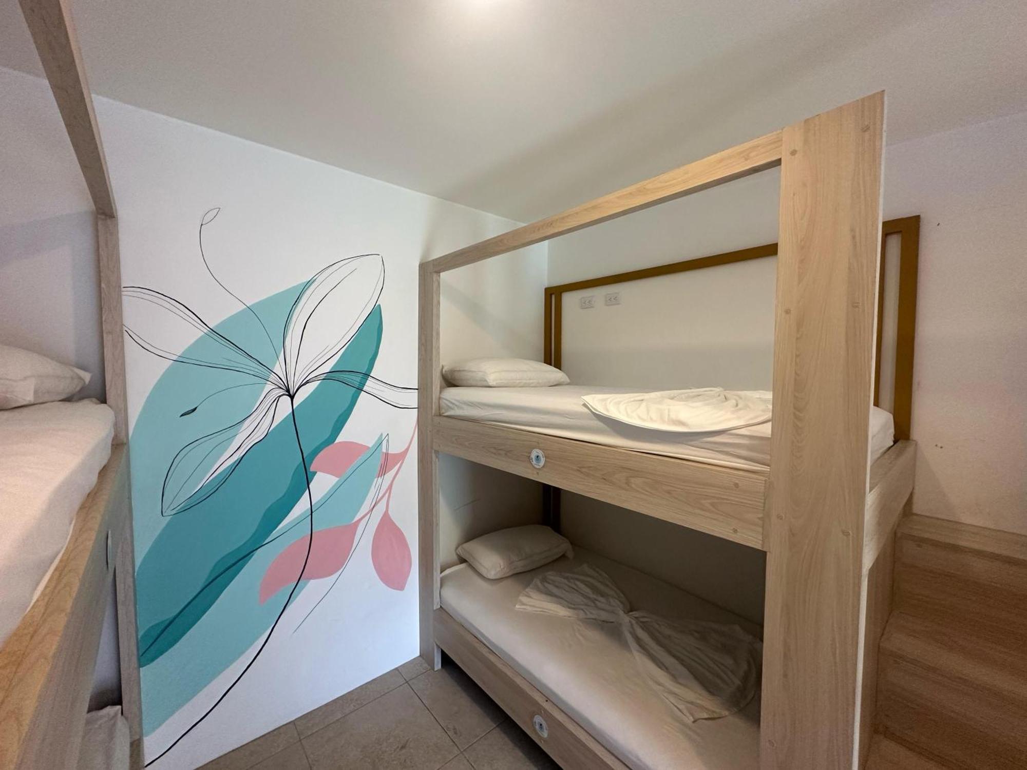 Wide Mouth Frog Quepos Hostel Manuel Antonio Εξωτερικό φωτογραφία